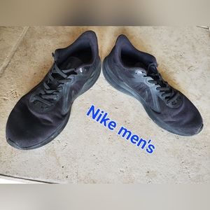 Nike men's black mesh downshifter sneakers